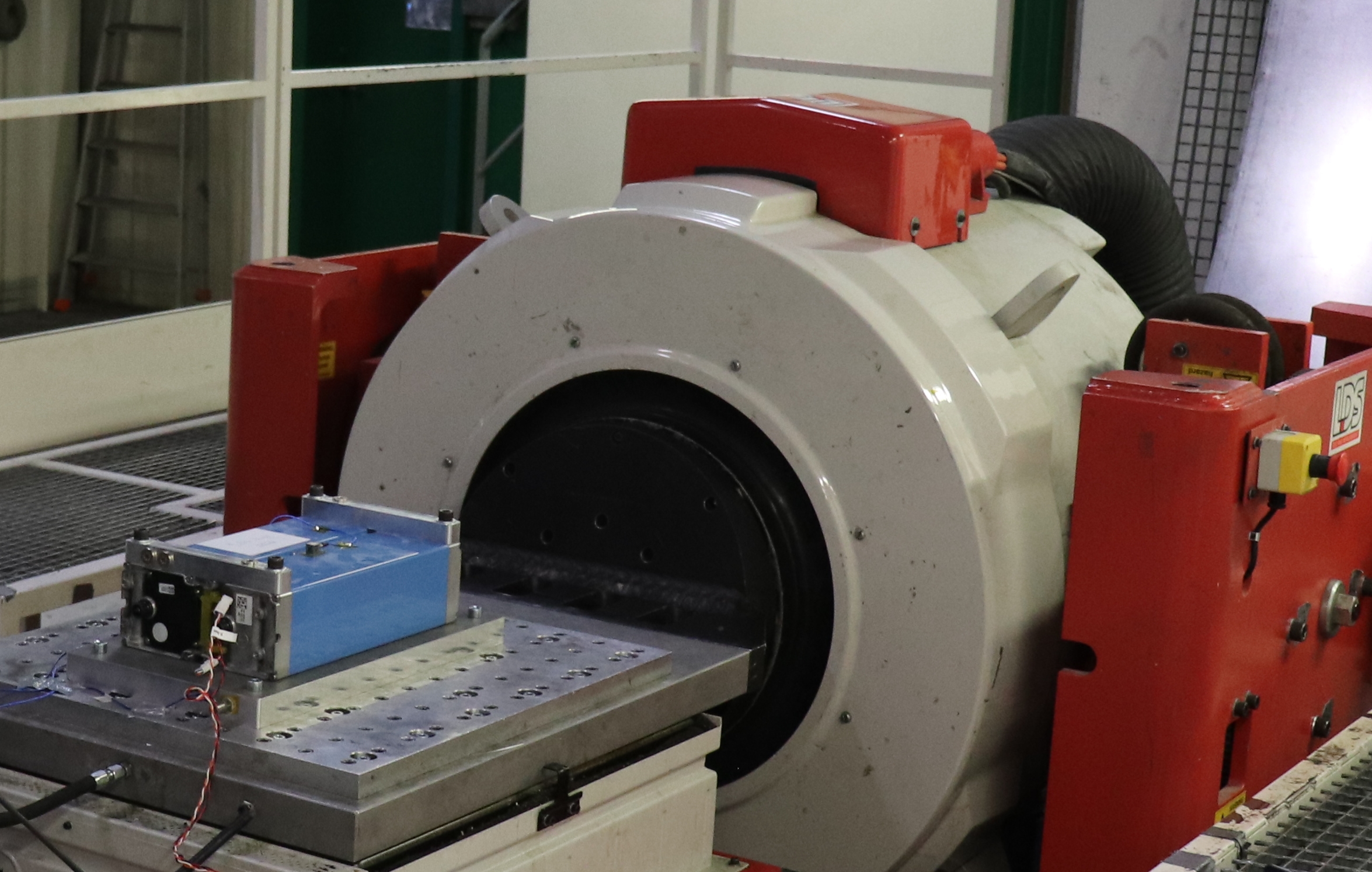 Battery vibrations shocks